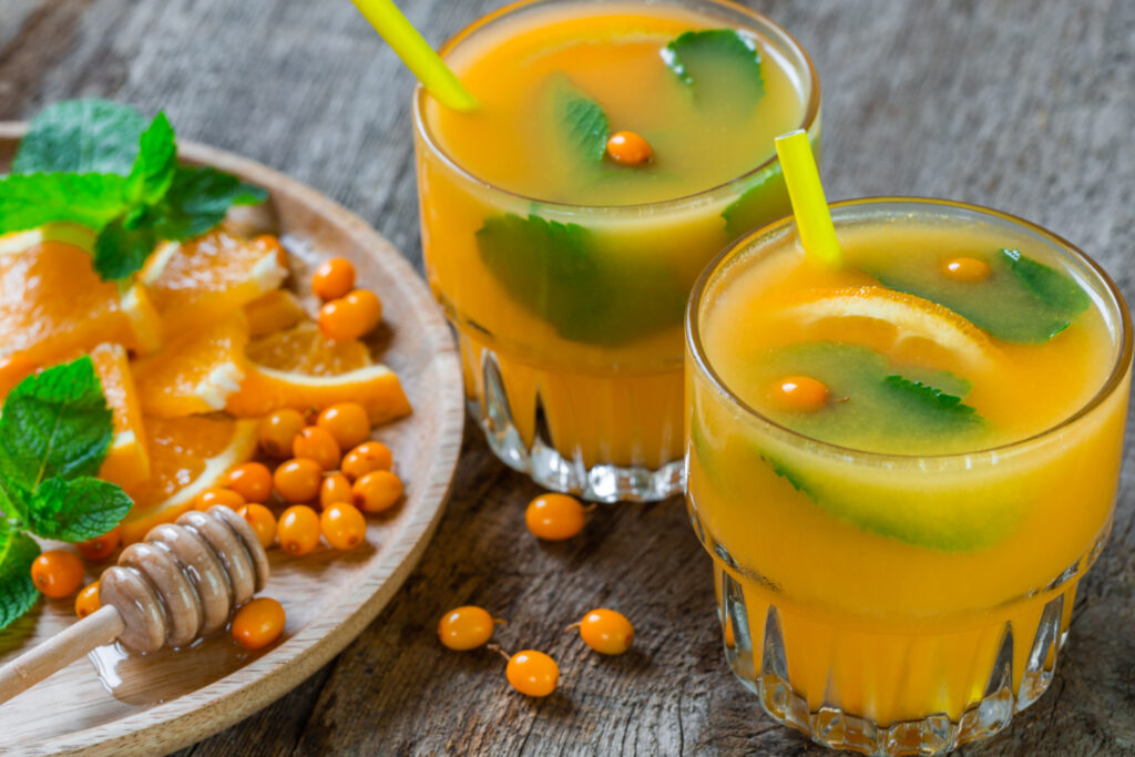 Ghid complet de detoxifiere a organismului, cu suc de cătină. Redescoperă-ți starea de bine!