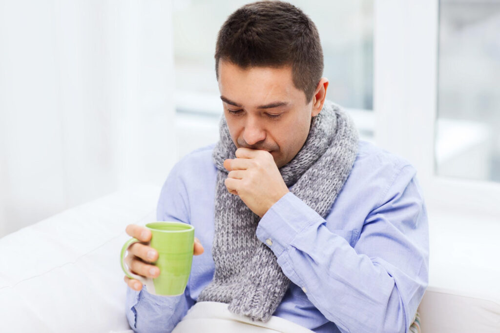 Întărește-ți plămânii cu remedii naturale! Cum te ajută sucul de cătină să scapi de tusea persistentă de după răceală